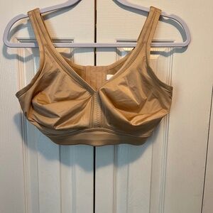 Cacique size 36 DDD bra